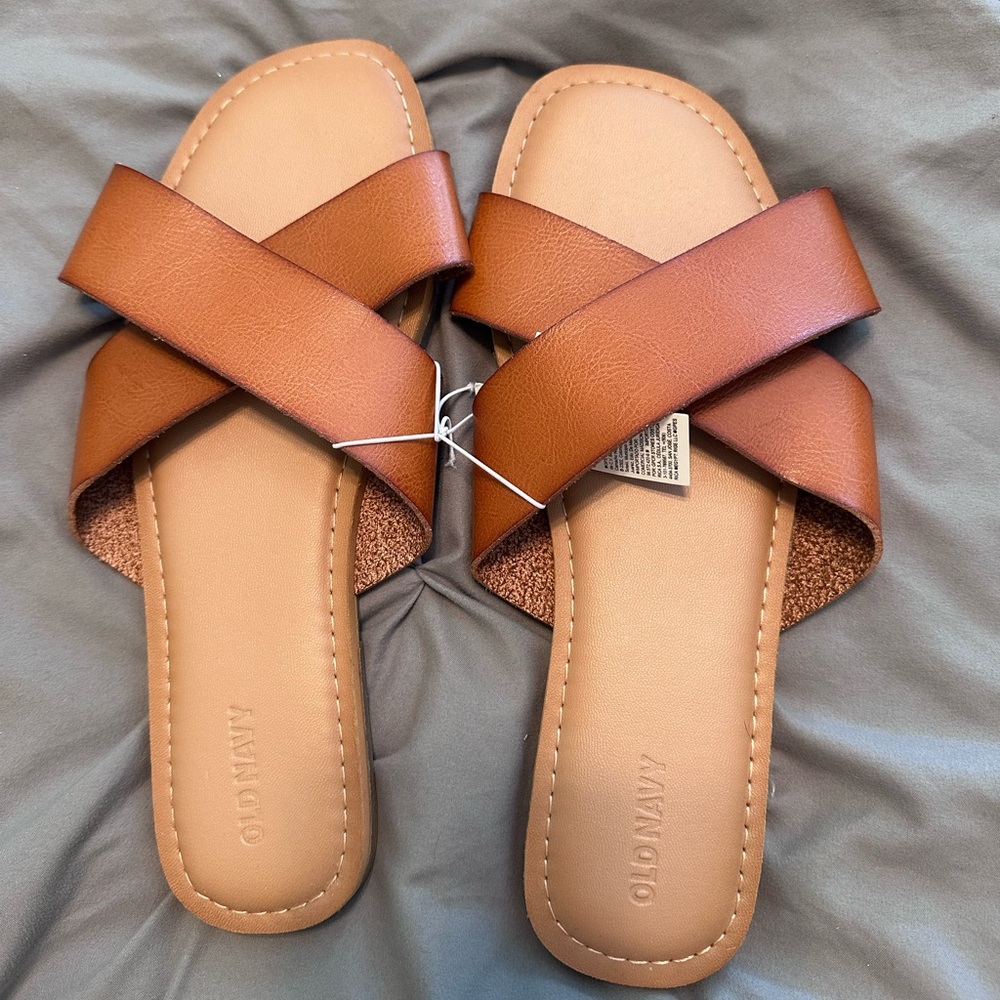 Old Navy Women's Tan Cross-Strap Sandals
